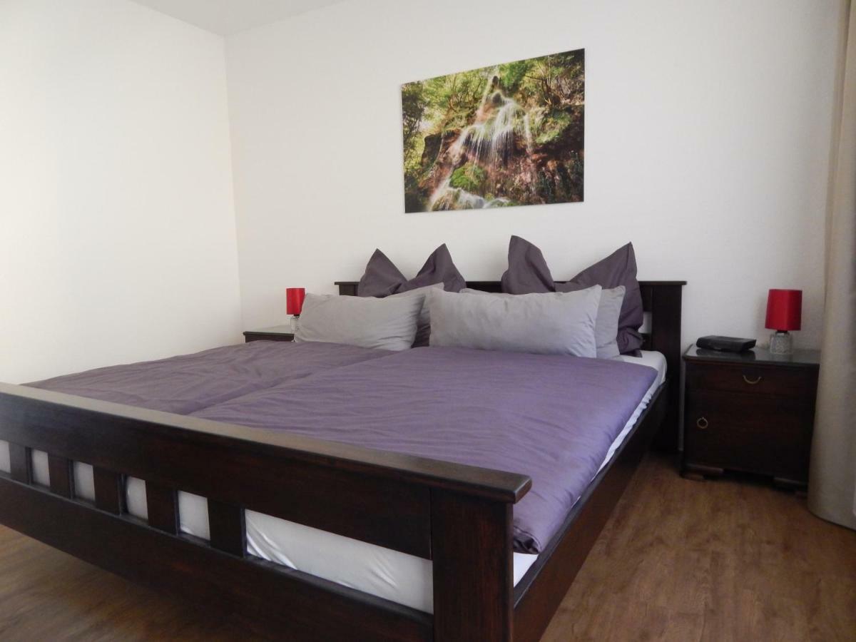 Free Apartment - Bei Den Thermen Bad Urach Exterior foto